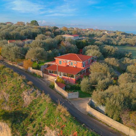 Locanda Adele Паргелия Екстериор снимка